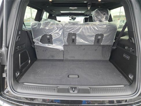 New 2026 Jeep Grand Wagoneer Limited image 18