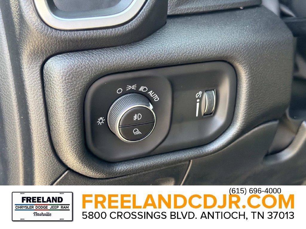 New 2026 RAM 1500 Express AWD/4WD image 23