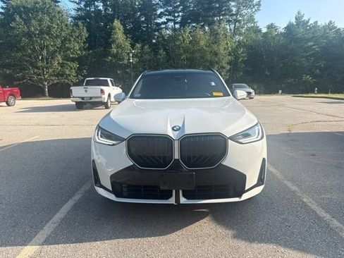 Used 2025 BMW X3 xDrive30i w/ Premium Package AWD/4WD image 2
