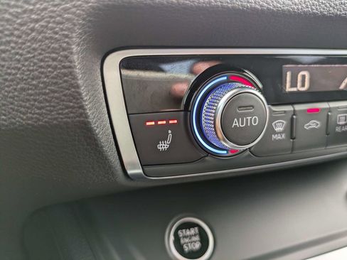 Used 2021 Audi Q3 2.0T Premium w/ Convenience Package image 25