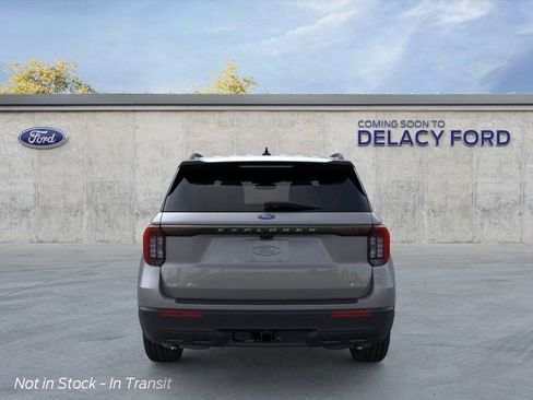 New 2026 Ford Explorer Active AWD/4WD image 6