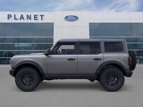 New 2026 Ford Bronco Badlands AWD/4WD image 3