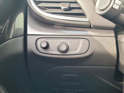 Used 2019 Buick Encore Preferred image 24