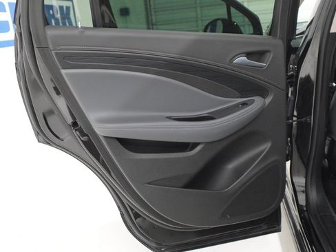 Used 2020 Buick Envision Essence FWD image 27