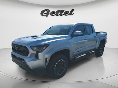 New 2025 Toyota Tacoma TRD Sport RWD image 2