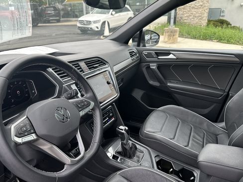 Used 2023 Volkswagen Tiguan SEL R-Line AWD/4WD image 8
