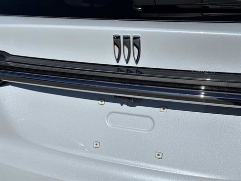 New 2026 Buick Enclave Avenir w/ Super Cruise Package image 7