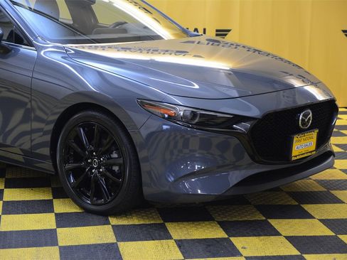 Used 2020 MAZDA MAZDA3 Hatchback w/ Premium Package image 3