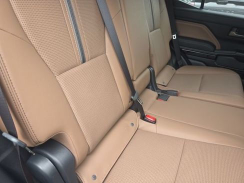Used 2026 Toyota 4Runner SR5 AWD/4WD image 11