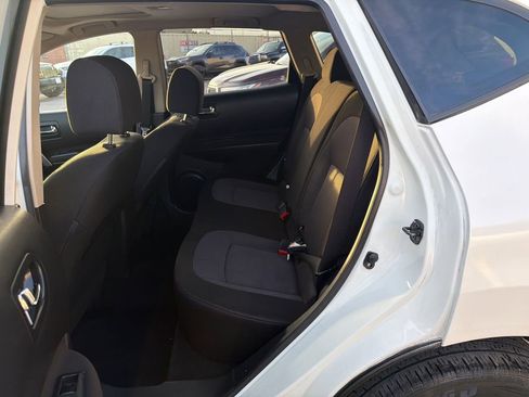 Used 2013 Nissan Rogue SV w/ Premium Pkg image 9