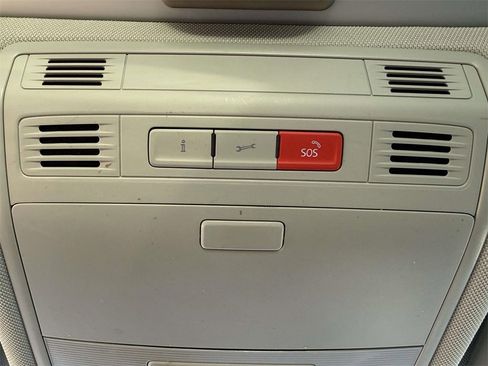 Used 2019 Volkswagen Jetta SEL image 23