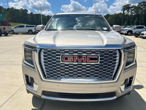 Used 2022 GMC Yukon Denali RWD image 5