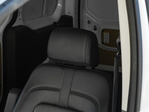 Used 2023 Ford Transit Connect XL image 31