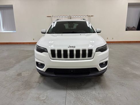 Used 2021 Jeep Cherokee Latitude Lux w/ Comfort/Convenience Group AWD/4WD image 3