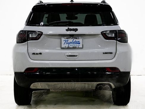 Used 2022 Jeep Compass Limited w/ Elite Group image 7