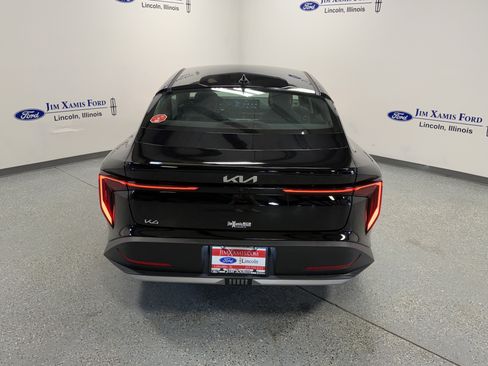 Used 2025 Kia K4 EX FWD image 32