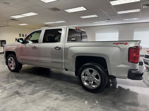 Used 2018 Chevrolet Silverado 1500 LTZ w/ Sport Package AWD/4WD image 9