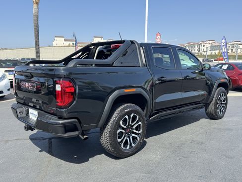 Used 2025 GMC Canyon AT4 w/ Nightfall Edition AWD/4WD image 10