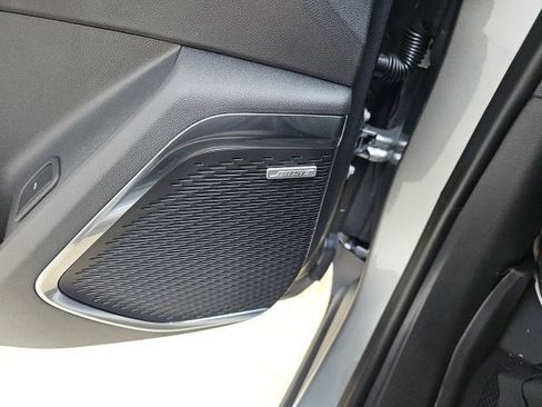 New 2026 GMC Acadia Elevation image 29