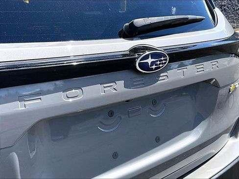 Used 2025 Subaru Forester Premium AWD/4WD image 28
