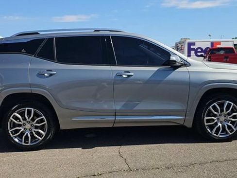 Used 2023 GMC Terrain Denali AWD/4WD image 10