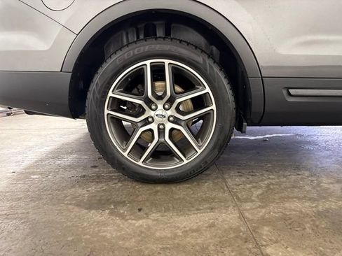 Used 2016 Ford Explorer Sport w/ Equipment Group 401A AWD/4WD image 10