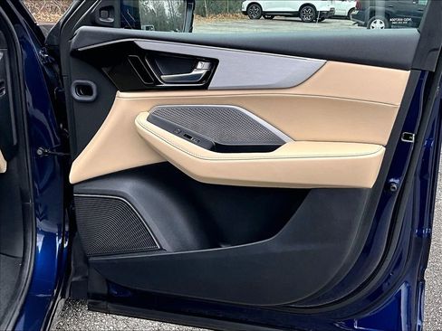 Used 2023 Acura MDX SH-AWD image 28