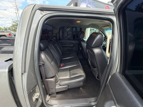 Used 2008 GMC Sierra 3500 SLE w/ Convenience Package AWD/4WD image 21