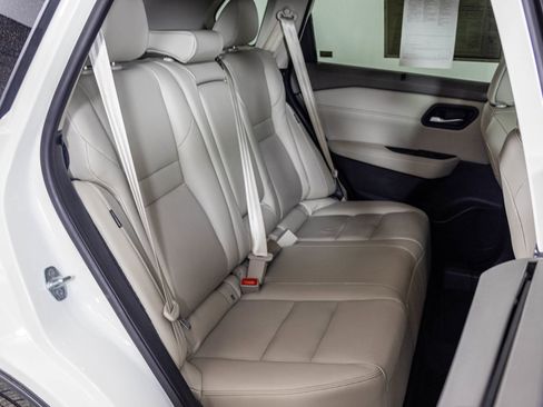 Used 2023 Nissan Rogue SL w/ SL Premium Package image 44