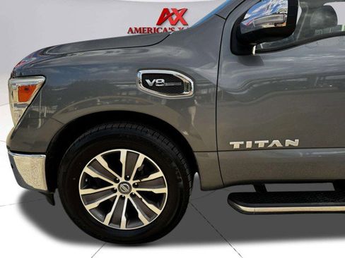 Used 2017 Nissan Titan SL image 59