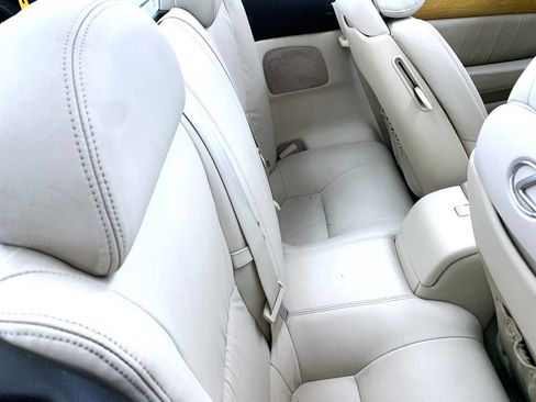 Used 2002 Lexus SC 430 Base 2dr Convertible RWD image 10