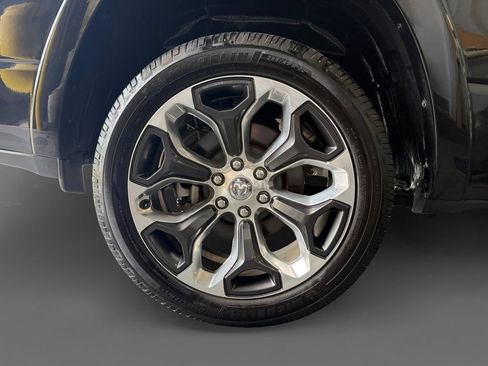 Used 2019 RAM 1500 Limited AWD/4WD image 11