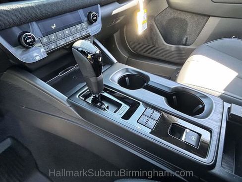 New 2026 Subaru Outback Premium w/ Premium/Limited Package AWD/4WD image 17