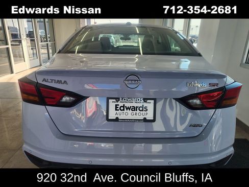 New 2025 Nissan Altima 2.5 SR w/ SR Premium Package image 8