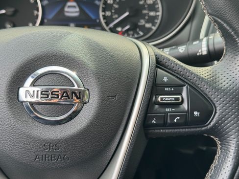 Used 2022 Nissan Maxima SV w/ Floor Mat Group FWD image 20