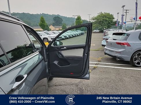 Used 2018 Volkswagen Tiguan S AWD/4WD image 41