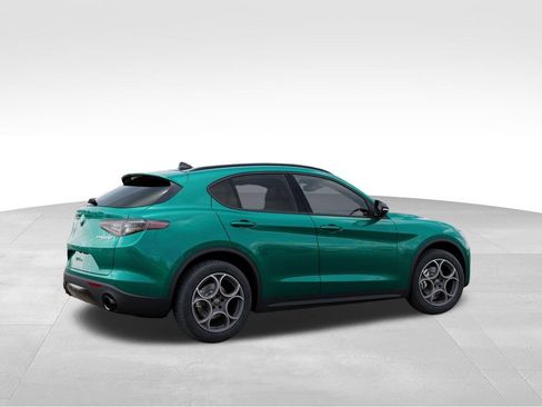 New 2025 Alfa Romeo Stelvio Sprint w/ Convenience Package AWD/4WD image 4