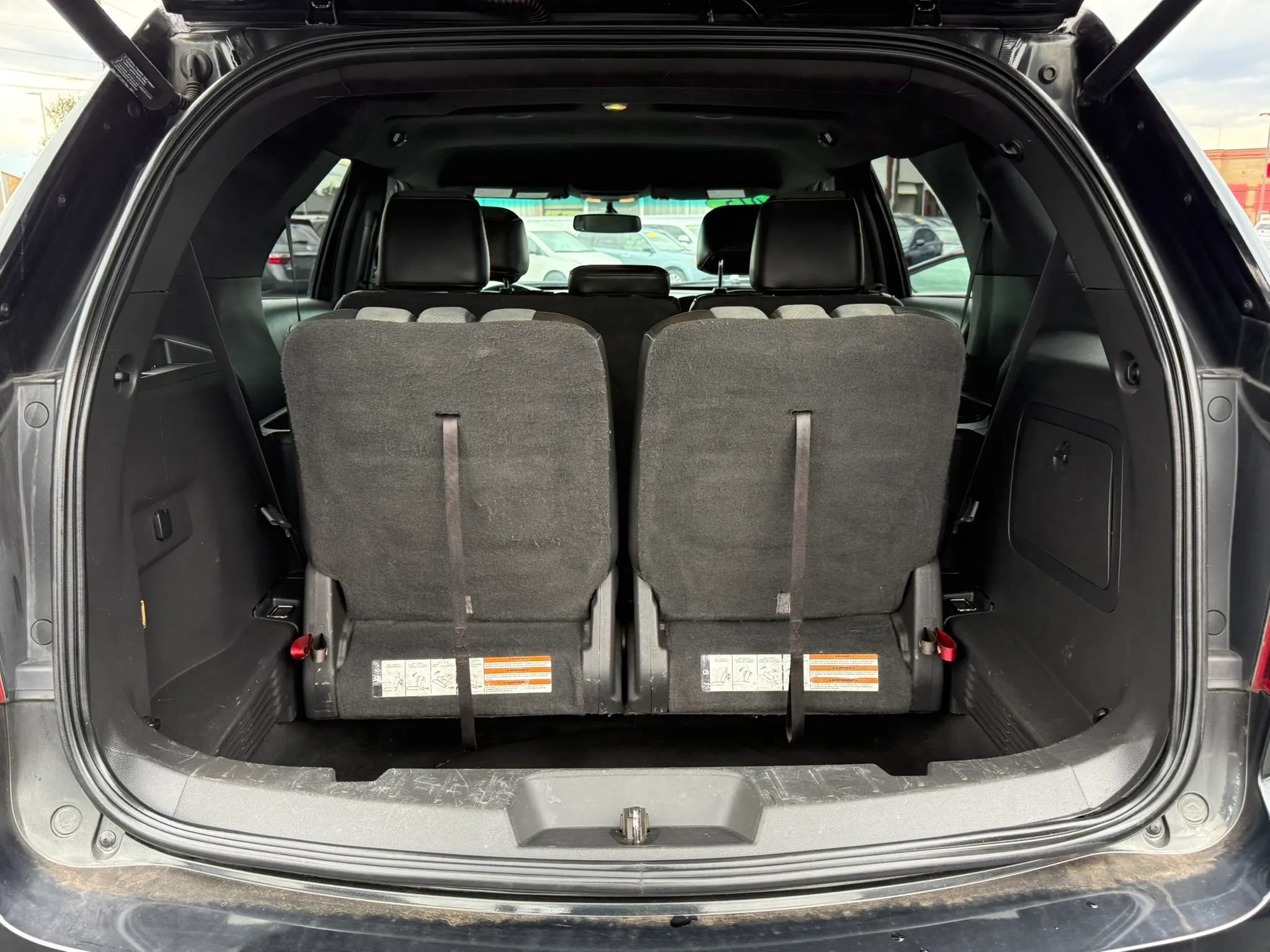 Used 2015 Ford Explorer XLT w/ Equipment Group 202B FWD image 6