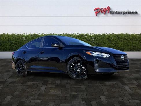 Used 2025 Nissan Sentra SR w/ Midnight Edition image 41