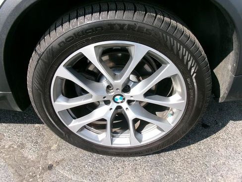 Used 2020 BMW X5 xDrive40i w/ Premium Package AWD/4WD image 29
