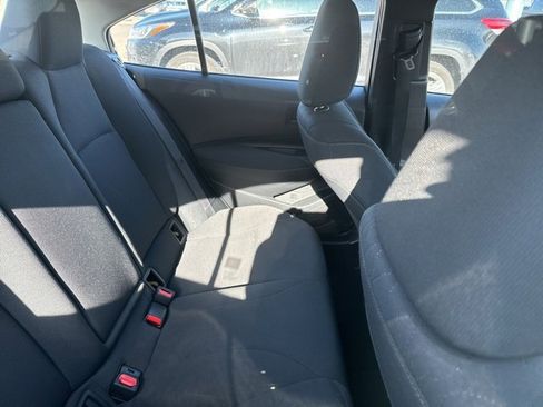 Used 2023 Toyota Corolla LE image 9
