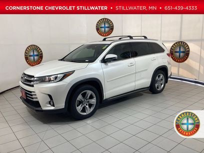 Used 2017 Toyota Highlander Limited w/ Carpet Mat Package