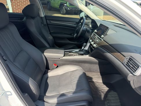 Used 2021 Honda Accord EX-L image 20