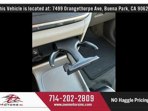 Used 2017 Toyota Sienna LE FWD image 33