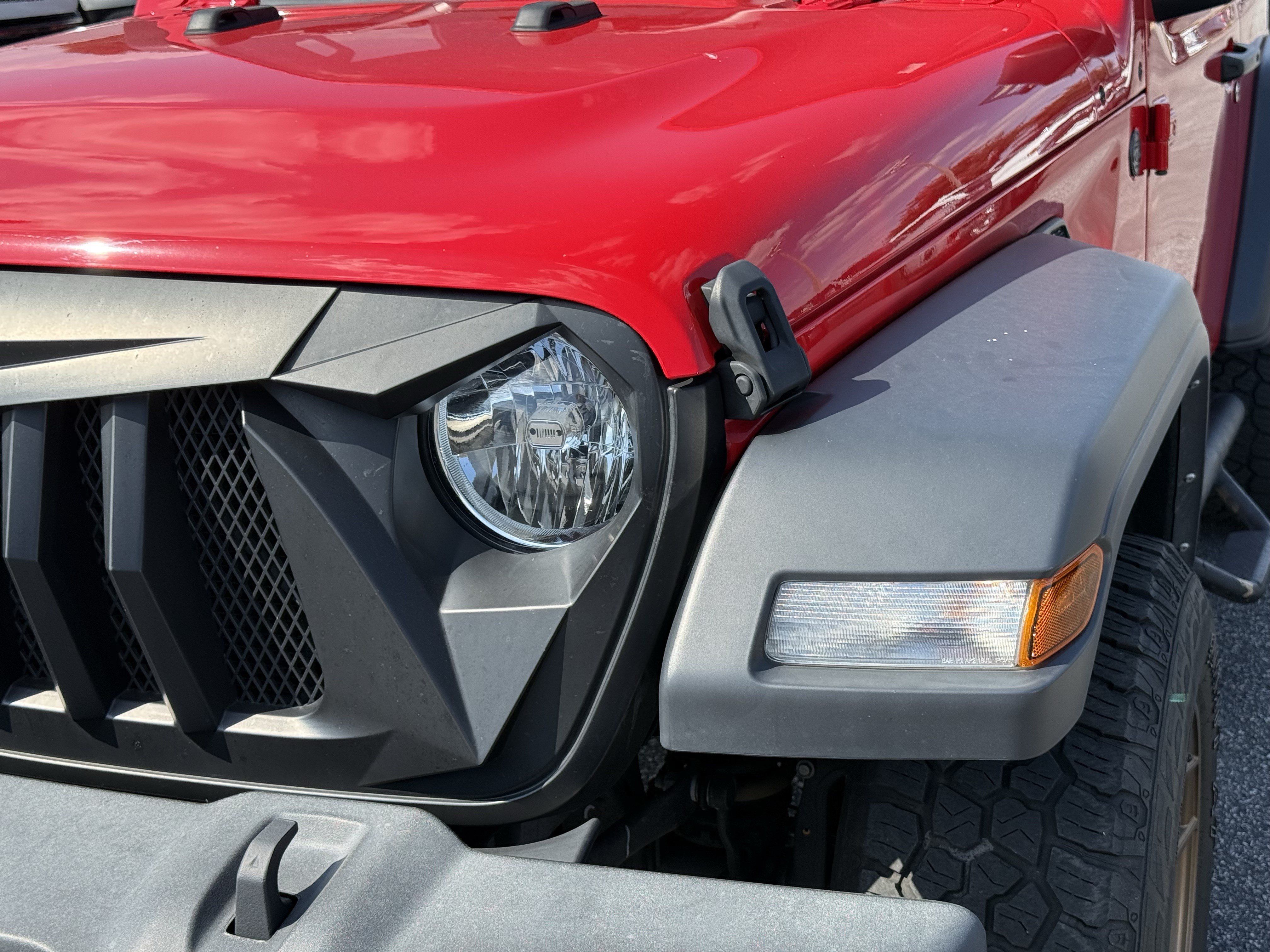 Used 2024 Jeep Wrangler Sport AWD/4WD image 6
