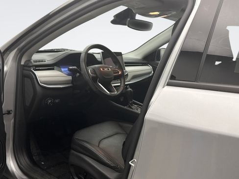 Used 2022 Jeep Compass Limited AWD/4WD image 10