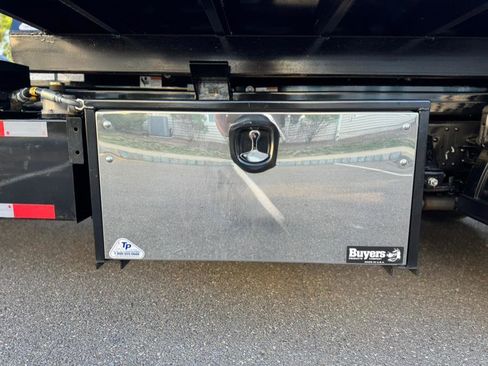 Used 2024 Isuzu NPR image 24