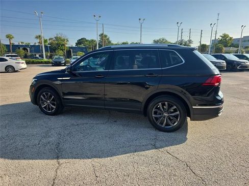 Used 2024 Volkswagen Tiguan SE FWD image 6