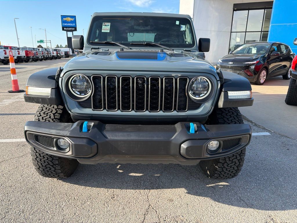 Used 2024 Jeep Wrangler Unlimited Rubicon 4xe w/ Technology Group AWD/4WD image 8