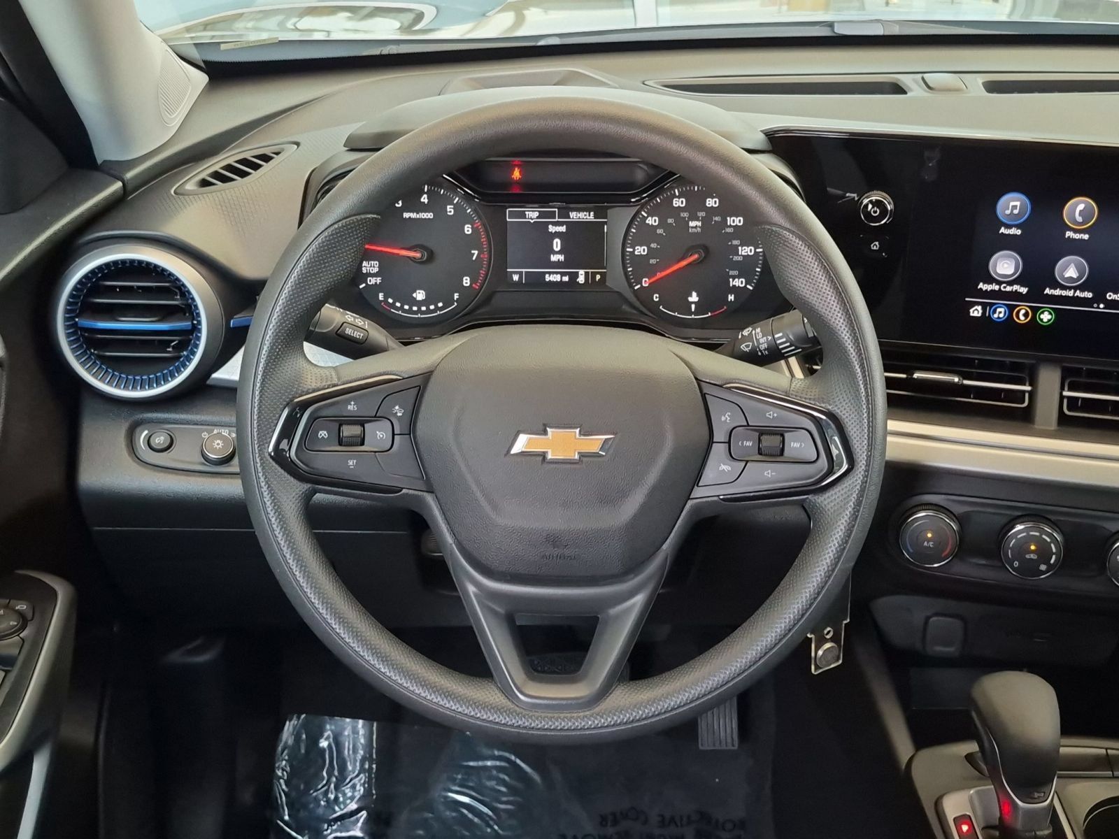 Used 2026 Chevrolet Trax LS FWD image 13